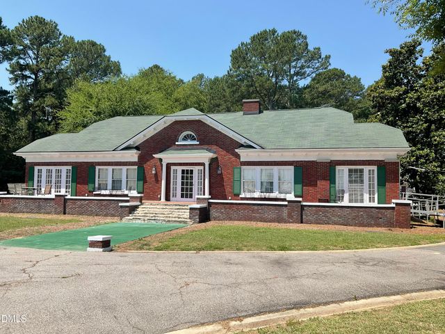 1202 E Cumberland Street, Dunn, NC 28334