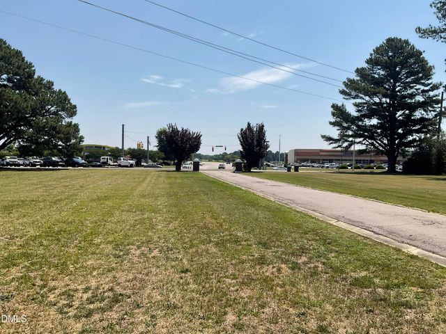 1202 E Cumberland Street, Dunn, NC 28334