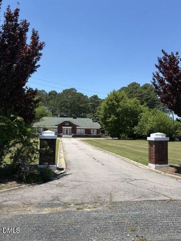 1202 E Cumberland Street, Dunn, NC 28334