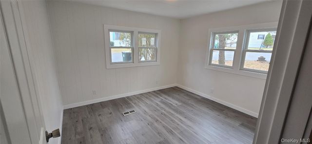 525 Riverleigh Ave Unit 116, Riverhead, NY 11901