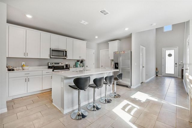 17411 MILLION LAKES COURT, Clermont, FL 34714