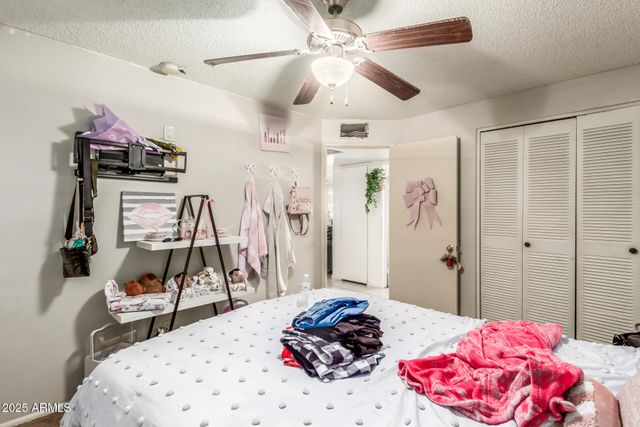 7127 W HOLLY Street, Phoenix, AZ 85035