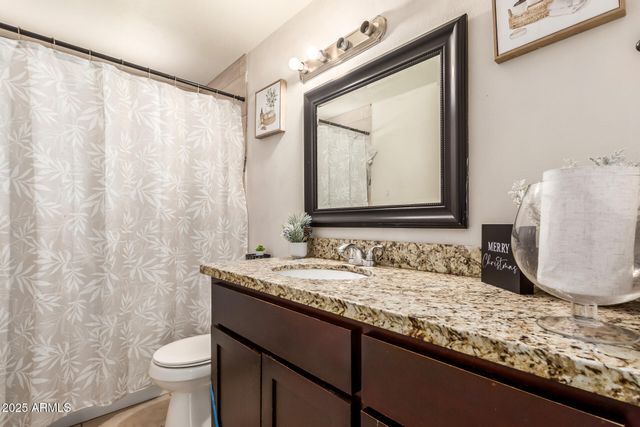 7127 W HOLLY Street, Phoenix, AZ 85035