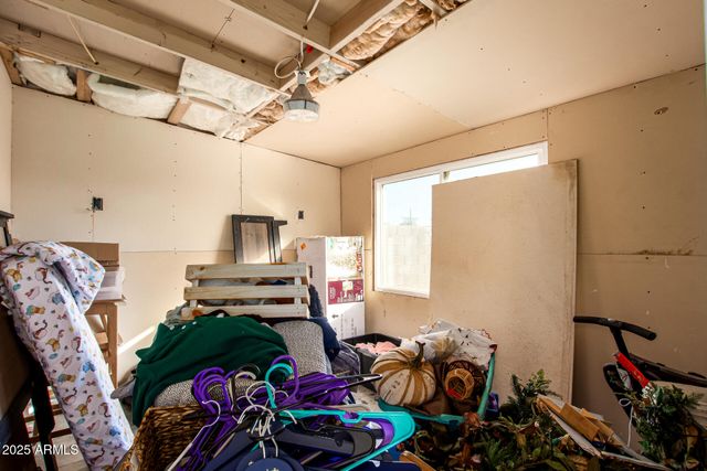 7127 W HOLLY Street, Phoenix, AZ 85035