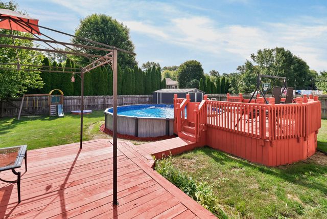 2131 Pepperbush Avenue, Chesterton, IN 46304