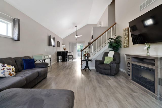 2131 Pepperbush Avenue, Chesterton, IN 46304