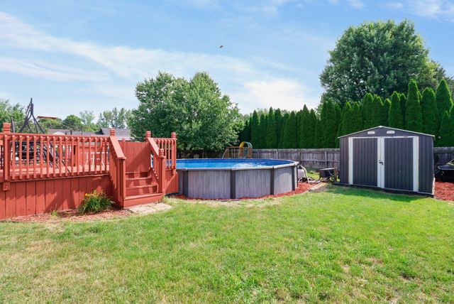 2131 Pepperbush Avenue, Chesterton, IN 46304