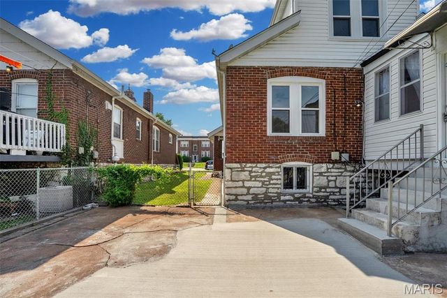 5810 S Kingshighway Boulevard, St Louis, MO 63109