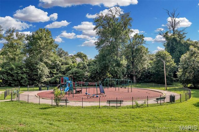 5810 S Kingshighway Boulevard, St Louis, MO 63109