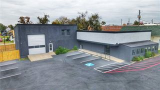 817 W Walnut Street, Rogers, AR 72756