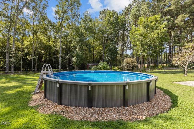 9177 Fox Run Road, Bailey, NC 27807