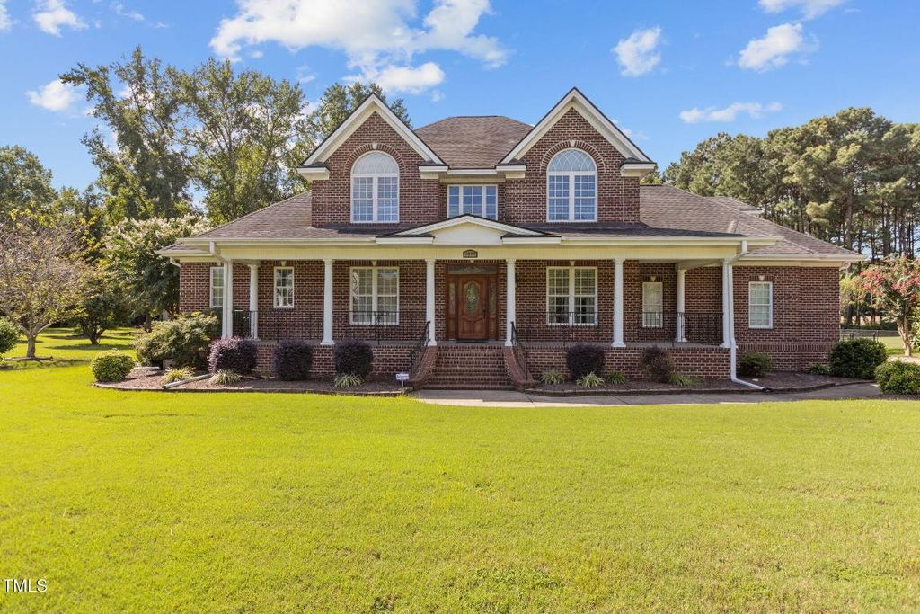 9177 Fox Run Road, Bailey, NC 27807