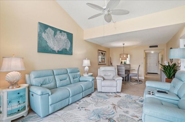 755 VILLAGE CIRCLE 203, Venice, FL 34292