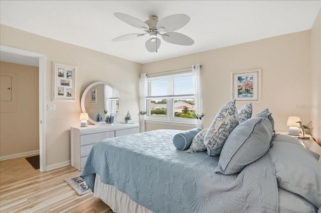 755 VILLAGE CIRCLE 203, Venice, FL 34292