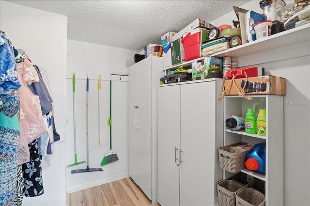 755 VILLAGE CIRCLE 203, Venice, FL 34292