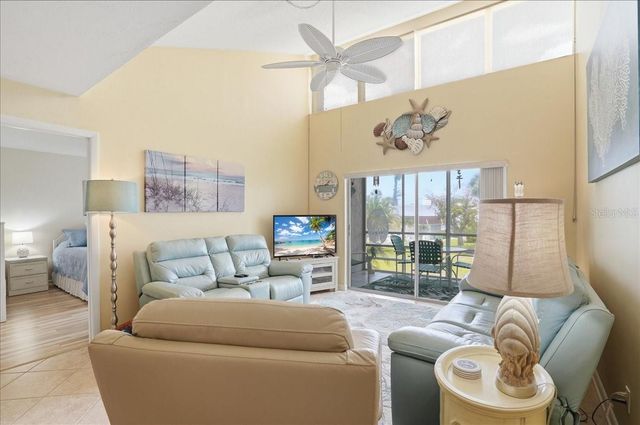 755 VILLAGE CIRCLE 203, Venice, FL 34292