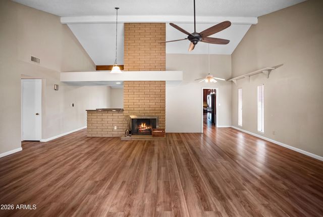 5325 W KINGS Avenue, Glendale, AZ 85306