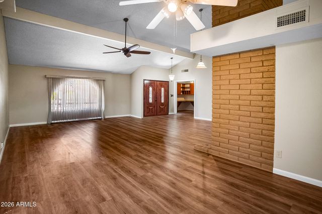 5325 W KINGS Avenue, Glendale, AZ 85306