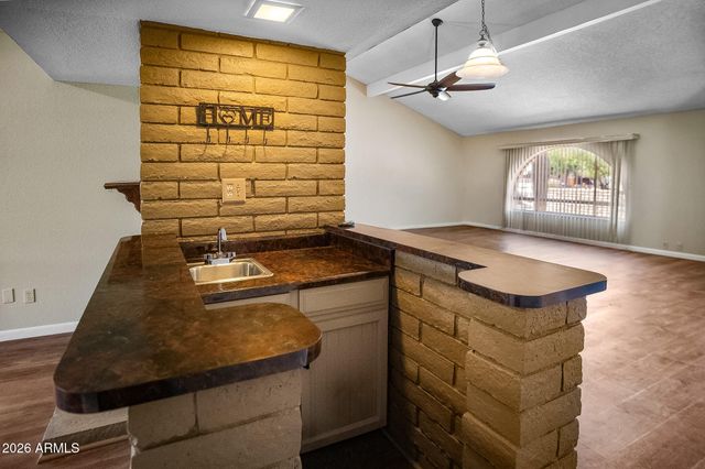 5325 W KINGS Avenue, Glendale, AZ 85306