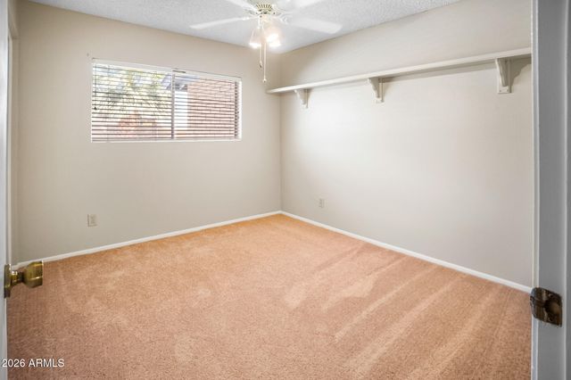5325 W KINGS Avenue, Glendale, AZ 85306
