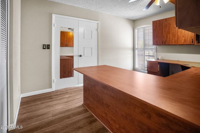 5325 W KINGS Avenue, Glendale, AZ 85306