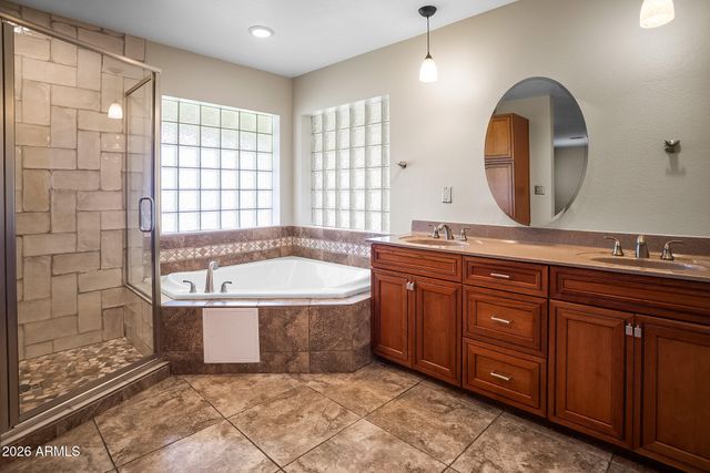 5325 W KINGS Avenue, Glendale, AZ 85306