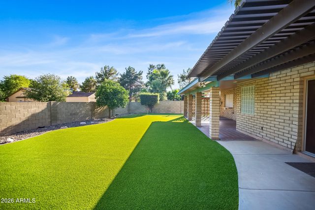 5325 W KINGS Avenue, Glendale, AZ 85306