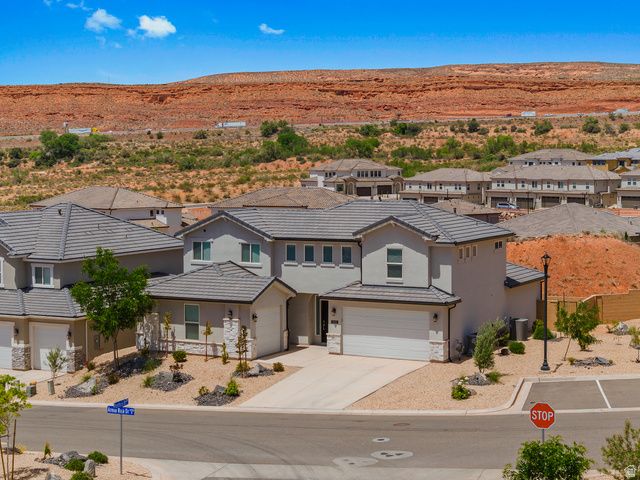 1445 N ARENA ROJA DR, Washington, UT 84780