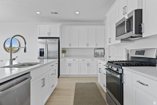 1445 N ARENA ROJA DR, Washington, UT 84780