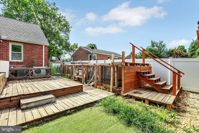 700 S ROYAL ST, York, PA 17402