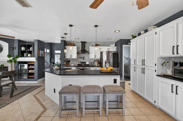 9158 Eastpointe Ct, Elk Grove, CA 95624