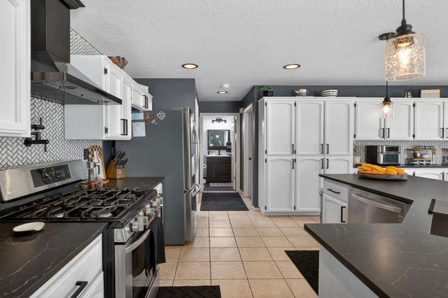 9158 Eastpointe Ct, Elk Grove, CA 95624