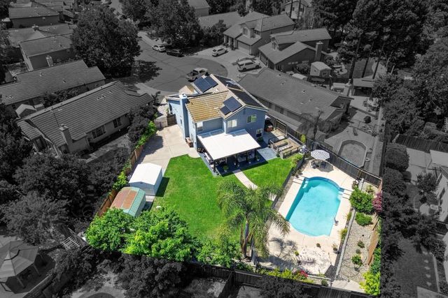 9158 Eastpointe Ct, Elk Grove, CA 95624