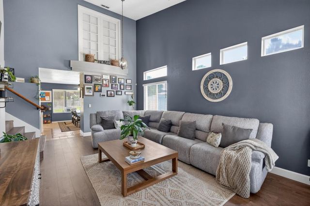 9158 Eastpointe Ct, Elk Grove, CA 95624