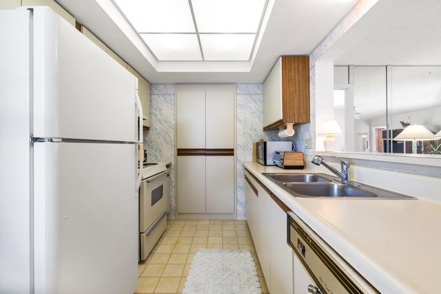 3236 SE Aster Lane M226, Stuart, FL 34994