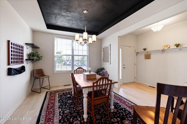 17418 Shakes Creek Dr, Fisherville, KY 40023