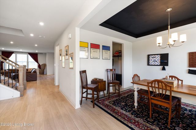 17418 Shakes Creek Dr, Fisherville, KY 40023