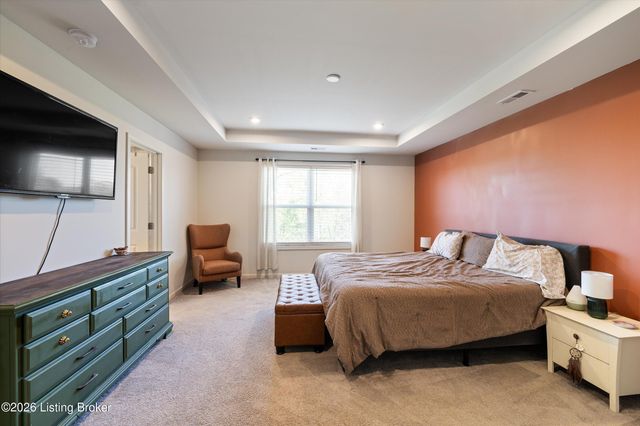 17418 Shakes Creek Dr, Fisherville, KY 40023