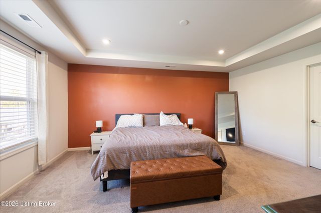 17418 Shakes Creek Dr, Fisherville, KY 40023