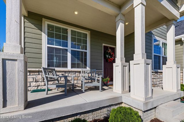 17418 Shakes Creek Dr, Fisherville, KY 40023