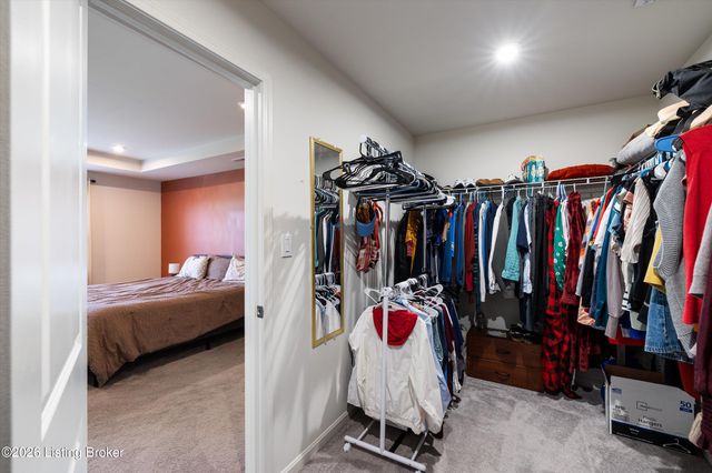 17418 Shakes Creek Dr, Fisherville, KY 40023