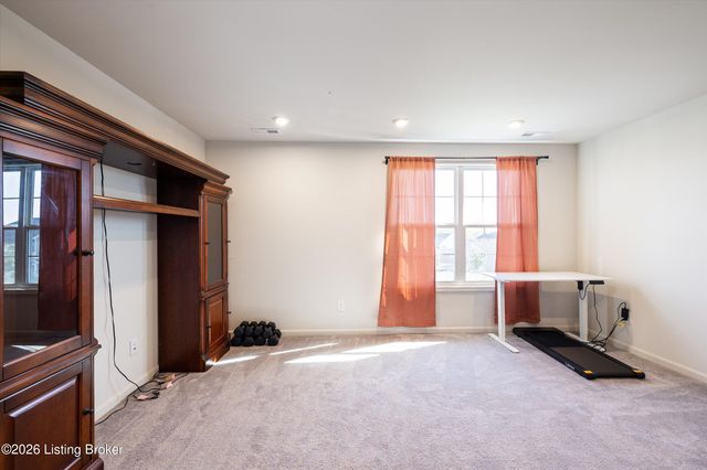 17418 Shakes Creek Dr, Fisherville, KY 40023