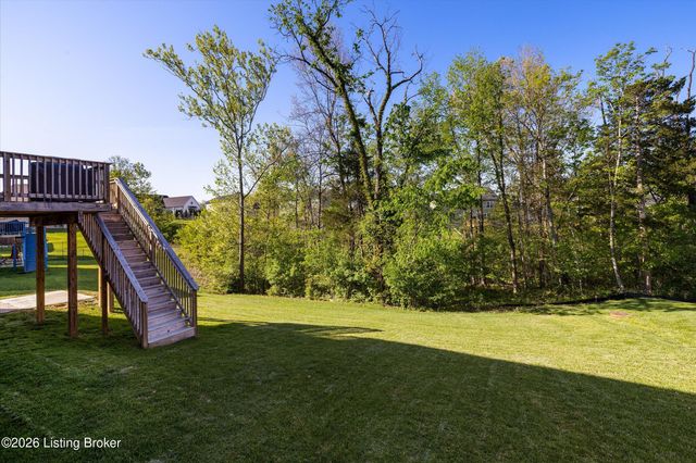 17418 Shakes Creek Dr, Fisherville, KY 40023