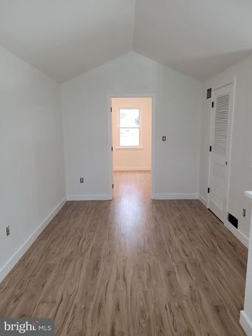 4 STEWER LN, Perkasie, PA 18944