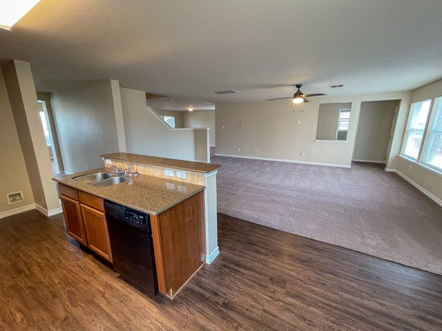 604 Trillium Lane, Desoto, TX 75115