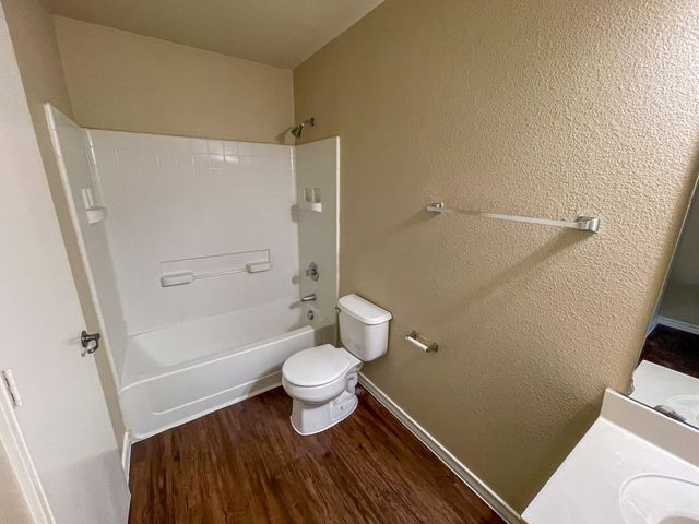 604 Trillium Lane, Desoto, TX 75115