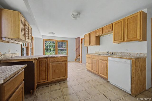 2145 Oakville Waltz Road, Ash Township, MI 48164