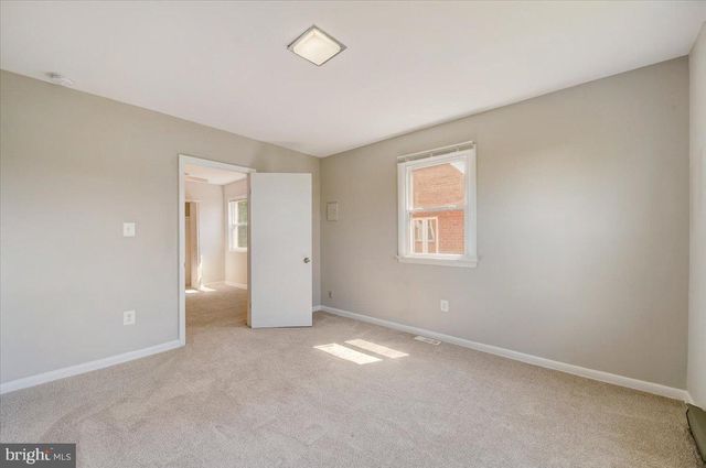 872 BELLEVUE ST SE, Washington, DC 20032