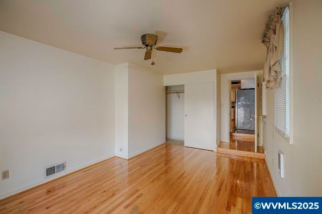 578 23rd St NE, Salem, OR 97301