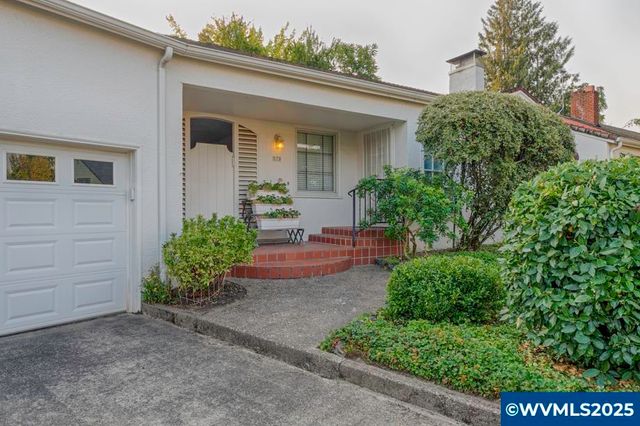 578 23rd St NE, Salem, OR 97301